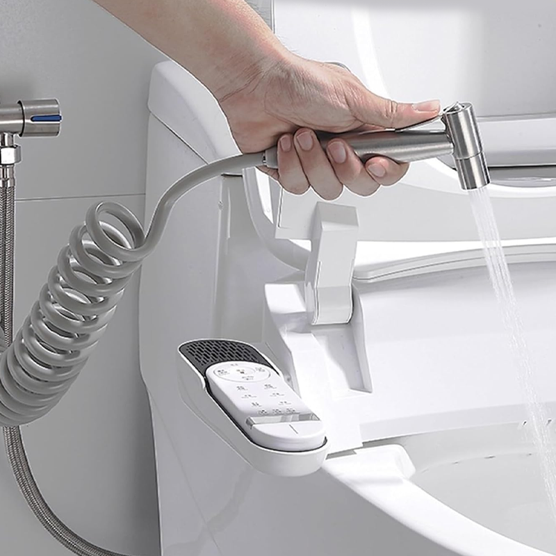 Cloth diaper cleaning sprayer